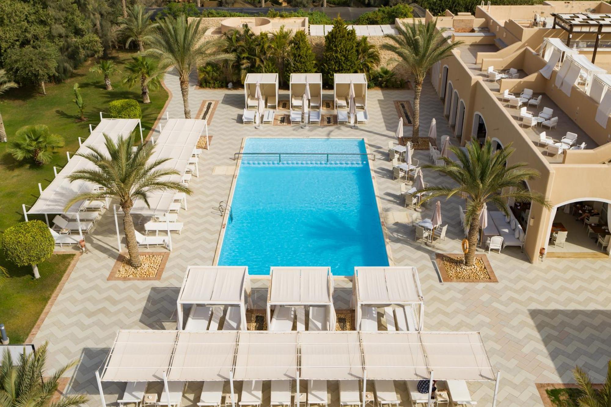 Готель Jaz Neo Almazino, Almaza Bay Majid Abu Zayd Екстер'єр фото